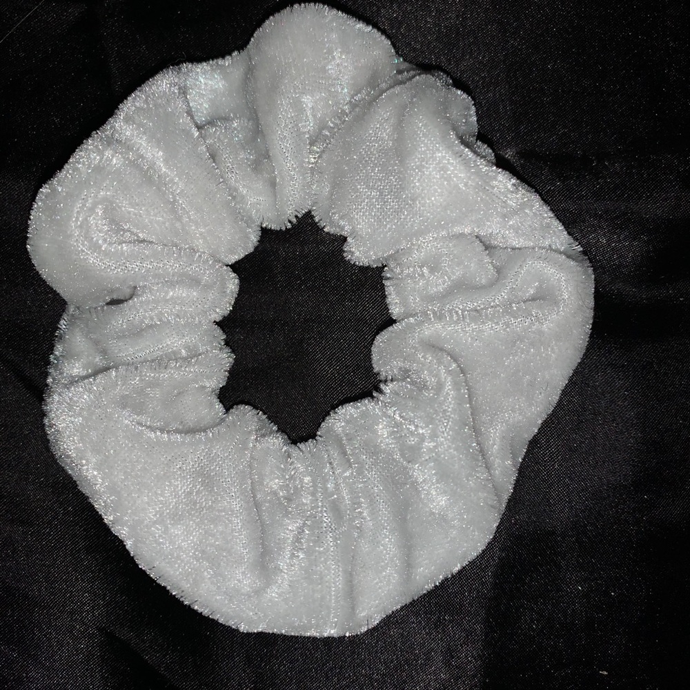 Scrunchie bundle - Picture 5 of 6